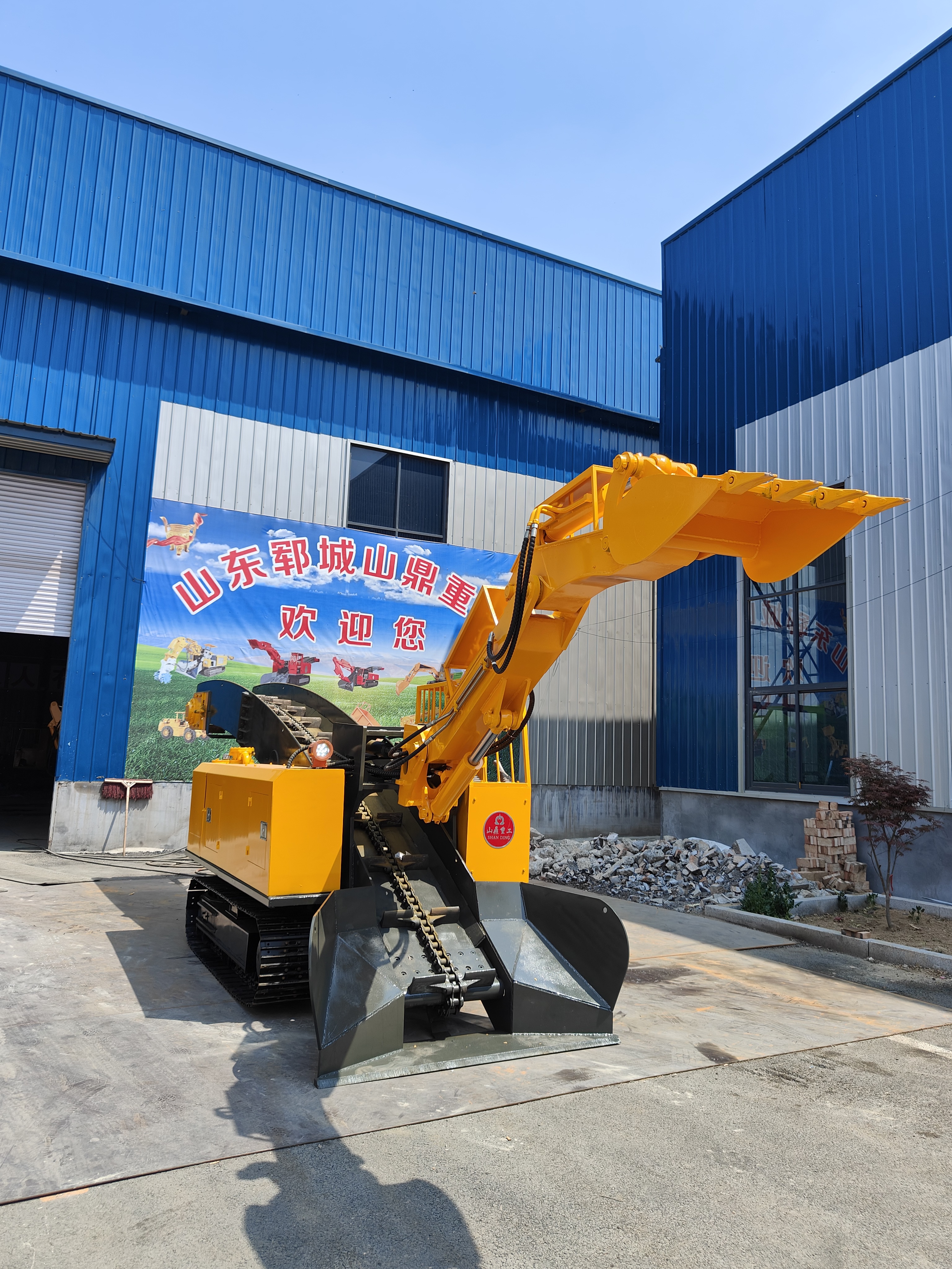 智能化与绿色化双轮驱动，挖掘式装载机引领矿山机械行业变革